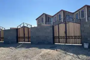 chernie kamni, Makhachkala