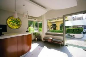 Lemon Tree Hotel, Udyog Vihar, Gurugram, Dubai