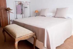 Hotel Hanoi, Begur