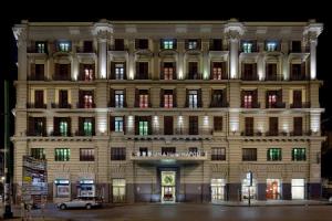 UNA Hotels Napoli, Naples