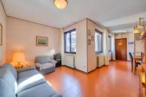 Laura's Cozy Apartment Center, Stresa