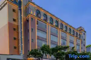 Duobaoli Hotel (Jiefang West Road Qilou Old Street Shop), Haikou