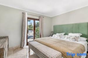 All About Puente Romano Penthouse Suite, Marbella