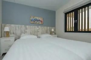 Modern Retreat by the Dunes Tourist base, Haarlem