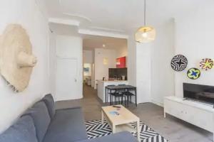 Superb bright and spacious apt in Apartments, Marseille