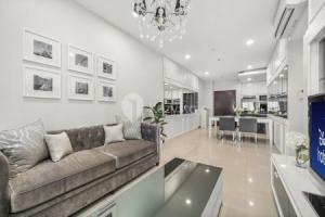 CASTILLE by Kozystay Hotel, Jakarta