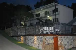 Airlie Beach Hotel, Airlie Beach