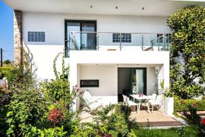 Village Esperia, Potos