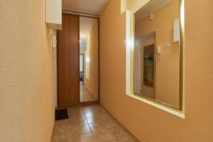 Home-Hotel Malaya Zhitomirskaya 10-1, Kiev