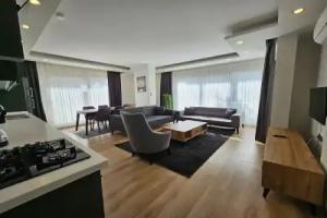 Professionally Maintained Spacious New Suites 2-1, Lara