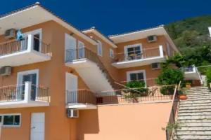San Lazzaro Apartments, Nydri