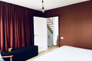 Oever51:stunning 2-bed House in, Aalst