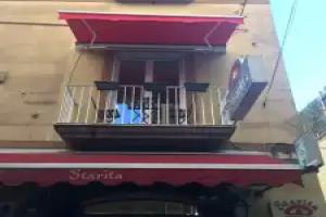 Starita Bed & pizza, Naples