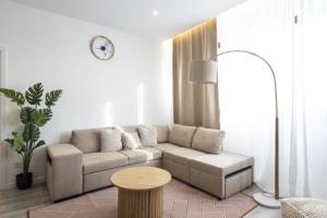 Skyline Lofts by LovelyStay Apartments, Porto