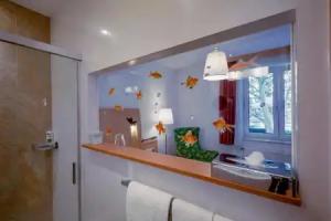 Strandhotel Alte Donau, Vienna
