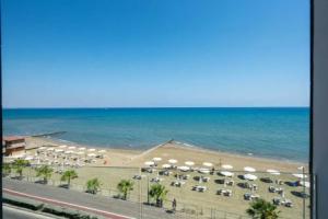 Dinglis Beach Hotel Apartments, Larnaka