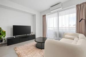 Finikoudes Marina View 102 Apartments, Larnaka