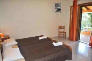 Apartments Papadatos Near Beach, Corfu, Pelekas