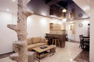 Nickos Hotel, Kutaisi