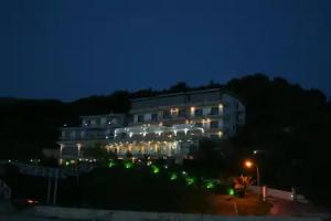 Regina Blu, Vlore
