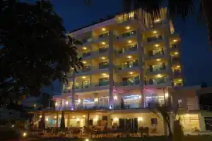 Venessa Beach Hotel, Avsallar