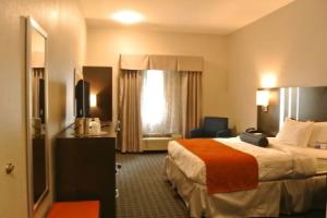 GuestHouse Inn & Suites, Lexington