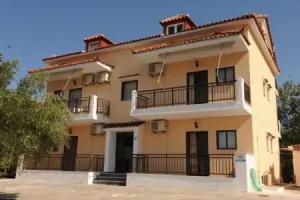 Baywatch Apartments, Alikanas
