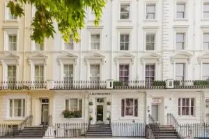 Falcon Hotel, London