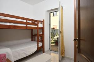 House With Garden and Barbecue 1 km From the Sea, 2 Bedrooms, Lotzorai