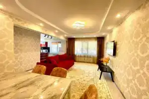 Трехкомнатная квартира рядом с ЖД вокзалом, Pavlodar