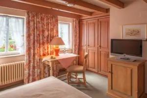 LandHirsch, Tubingen