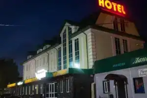 Hotel Aprel, Mamadysh