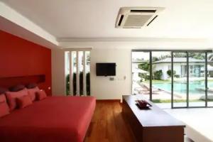 Baan Asan, Taling Ngam Beach
