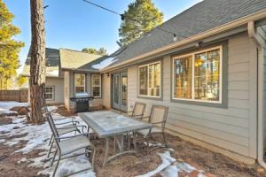 1 Mi to Nau: High-country Home w/ Gorgeous Views! Tourist base, Flagstaff