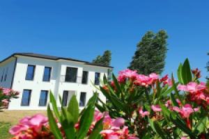 Nerium Garden Inn Tirana Airport, Rinas