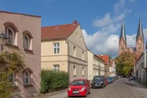 Altstadt Ferienwohnung Apartments, Neuruppin