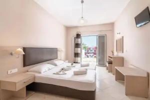Yakinthos Hotel, Laganas