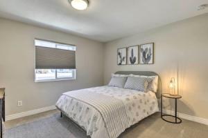 3 Mi to Asu! Snowbird Poolside Escape in Tourist base, Tempe