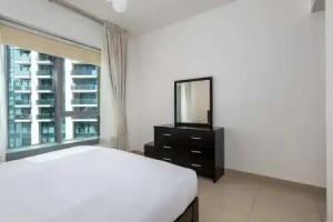 BellaVista -2 BR Apartment Fountain View, Dubai