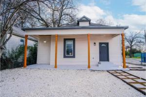 Magnificent 4BR Near Famous Riverwalk and Downtown Tourist base, San Antonio