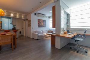 Leblon | 5 min da Praia, com workspace e perto do comércio do bairro - por Casapē Rio, Rio De Janeiro