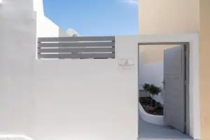 Villa Tholos with Private Jacuzzi, Kamari