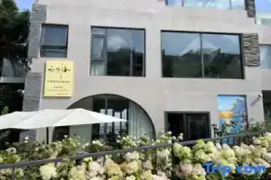 Floral Hotel·Dali Yunyu Sea Garden Scenic Hotel (Dali Station Erhai Park), Dali