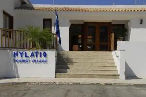Hylatio Tourist Village, Pissouri