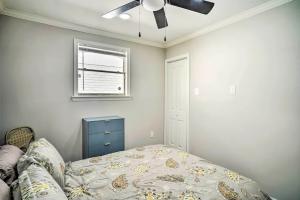 'blue Cottage in the Bayou' w/ Private Yard!, Baton Rouge