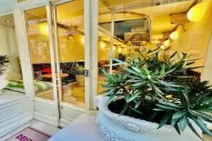 Deuxmecs Mini-hotel, Porto