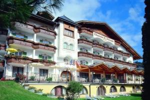 Charme Hotel Nevada, Molveno