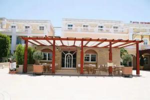 Crithoni's Paradise Hotel, Alinda
