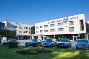 Grape Town Hotel, Zielona Gora