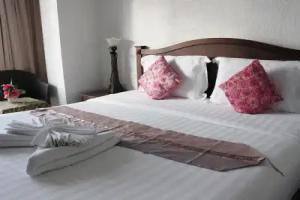 Pimnarah Suites Privileged Service Apartment, Patong